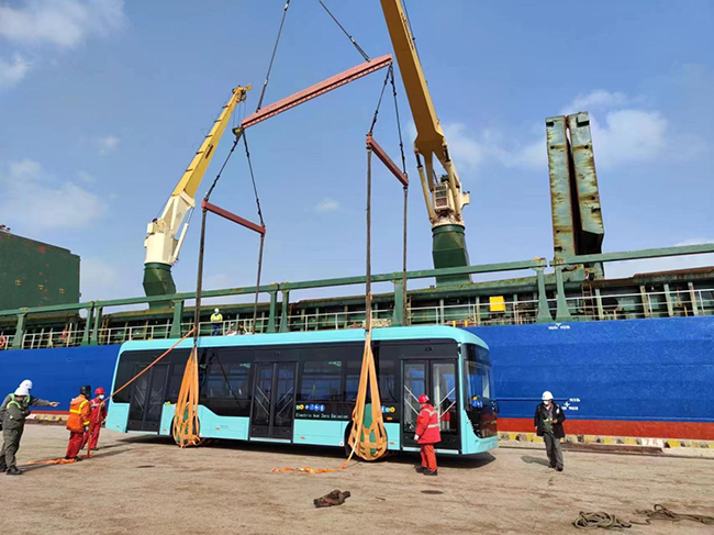 申龍汽車純電動大巴駛?cè)肓_馬尼亞，開辟歐洲新版圖